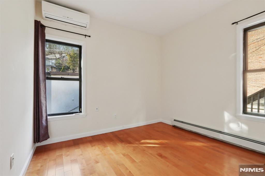 32 Hudson Terrace 2