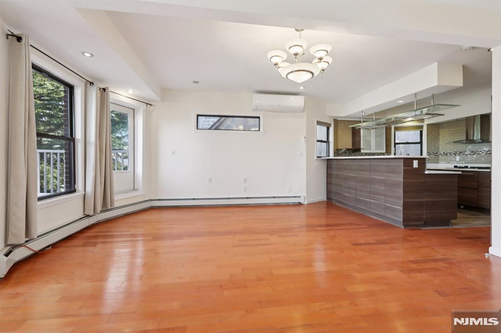32 Hudson Terrace 2