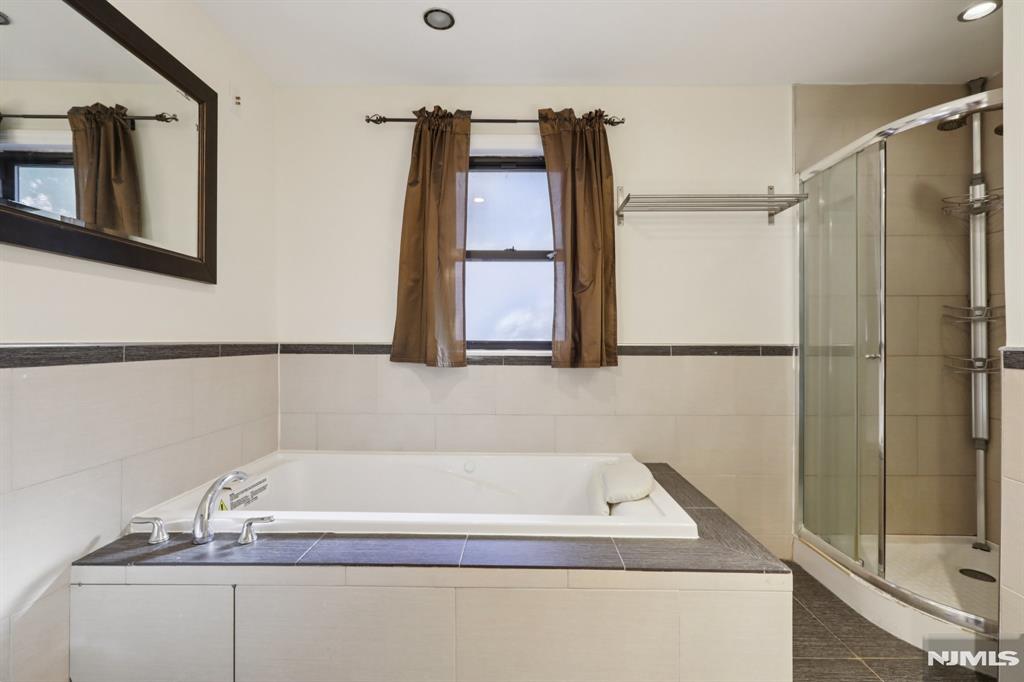 32 Hudson Terrace 2