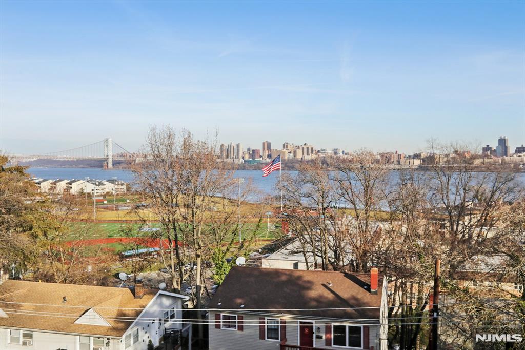 32 Hudson Terrace 2