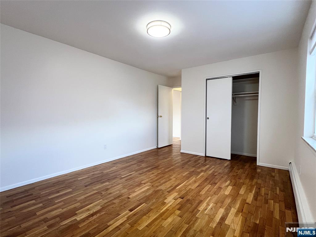 87 W Central Boulevard 5