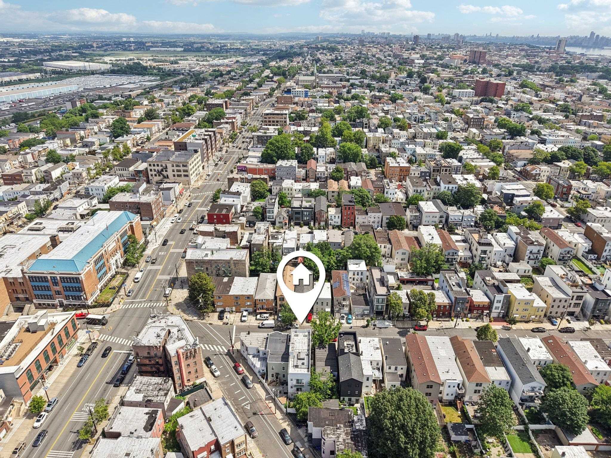 131 ZABRISKIE ST Unit: 1