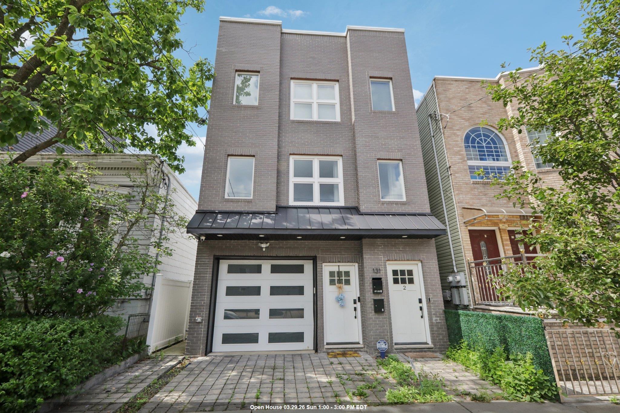 131 ZABRISKIE ST Unit: 1