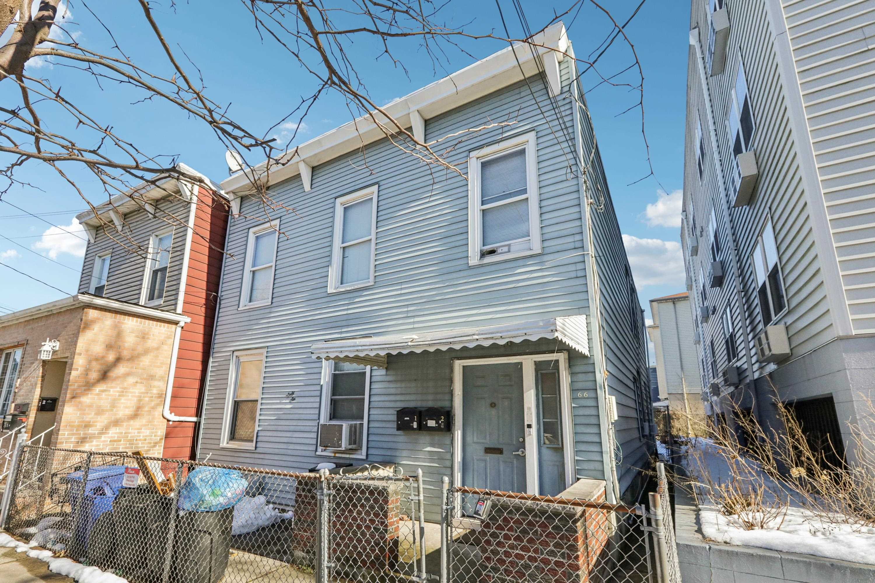 66 CHESTNUT AVE Unit: 1