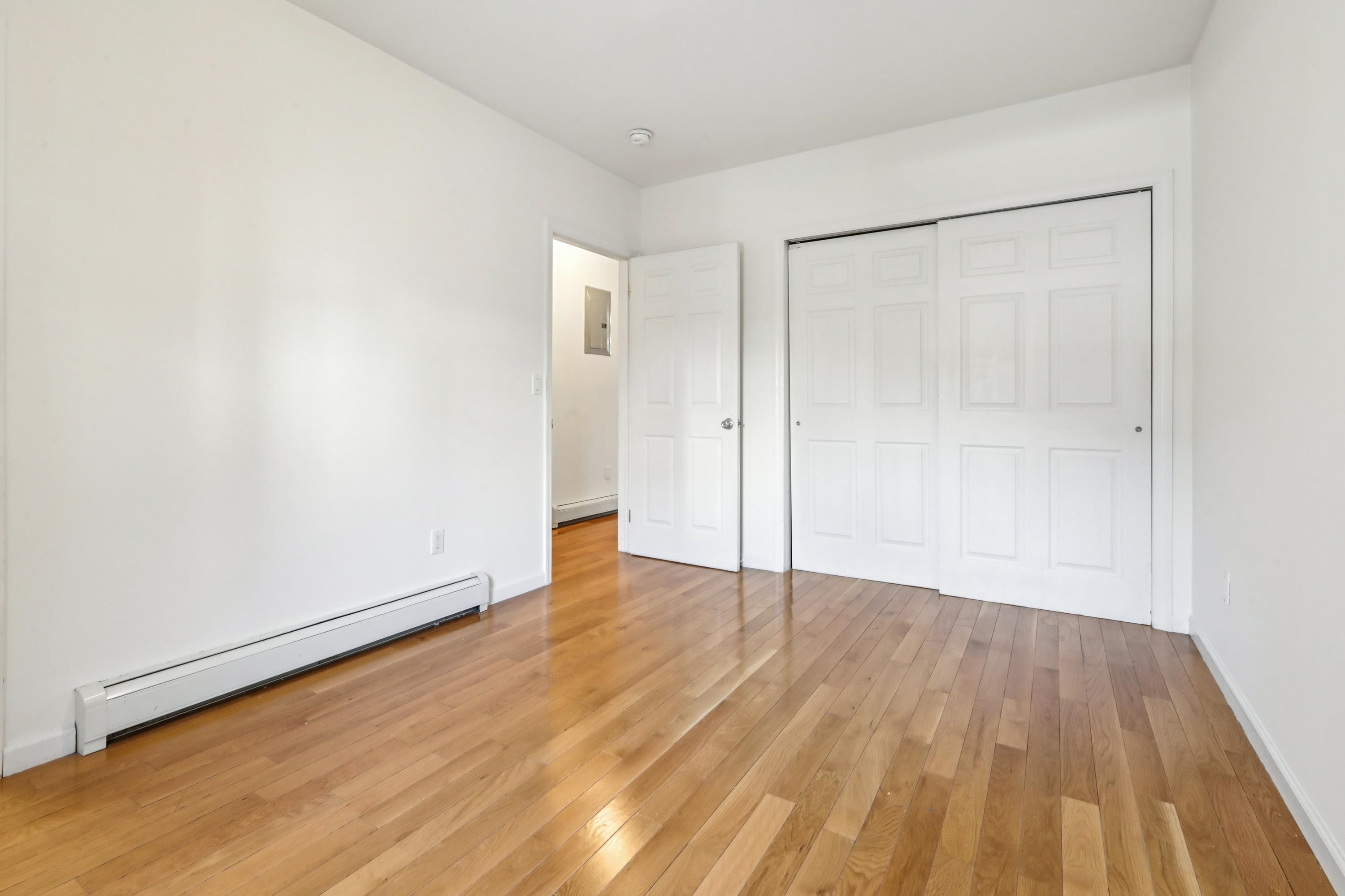 66 CHESTNUT AVE Unit: 1