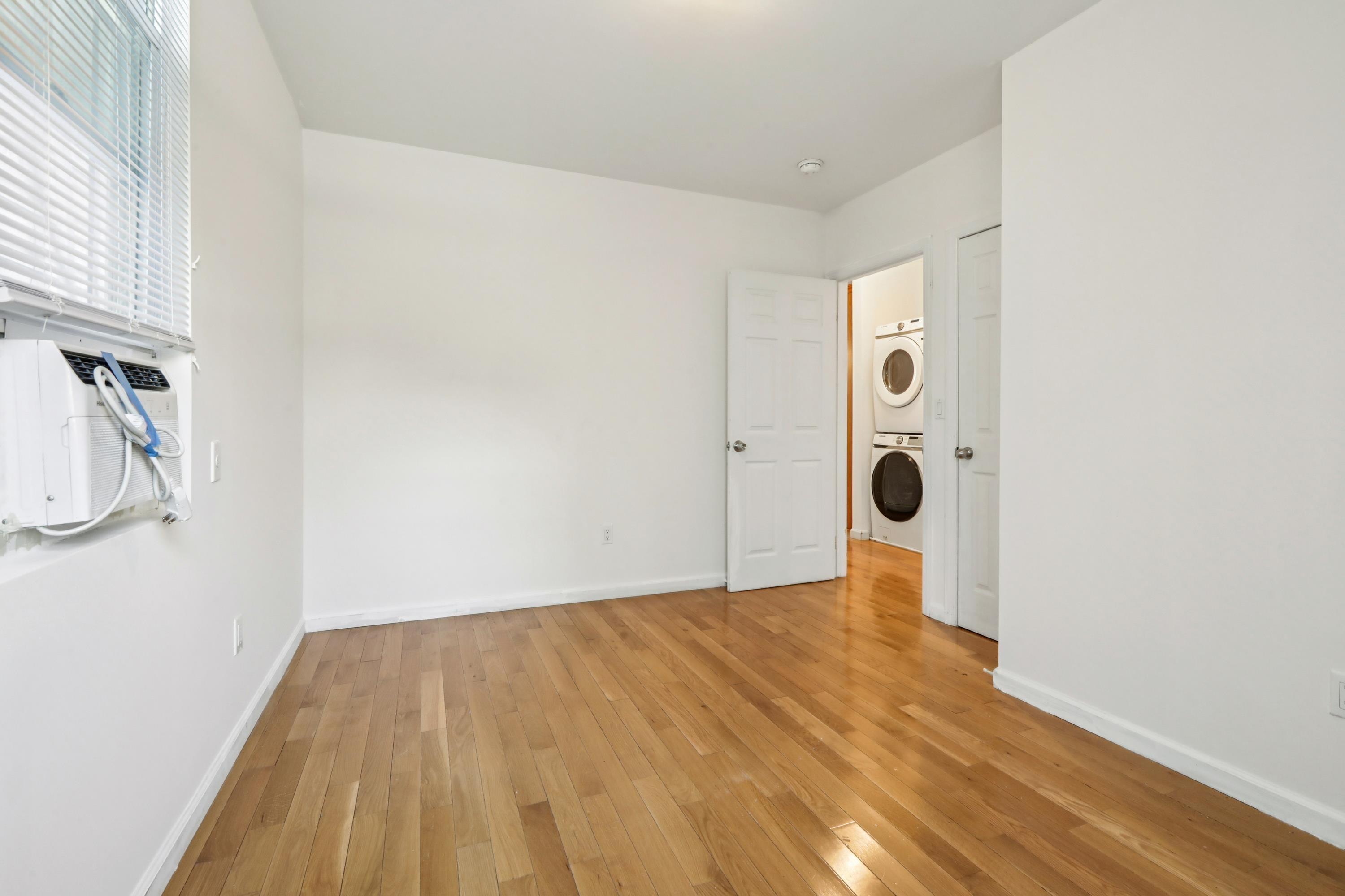 66 CHESTNUT AVE Unit: 1