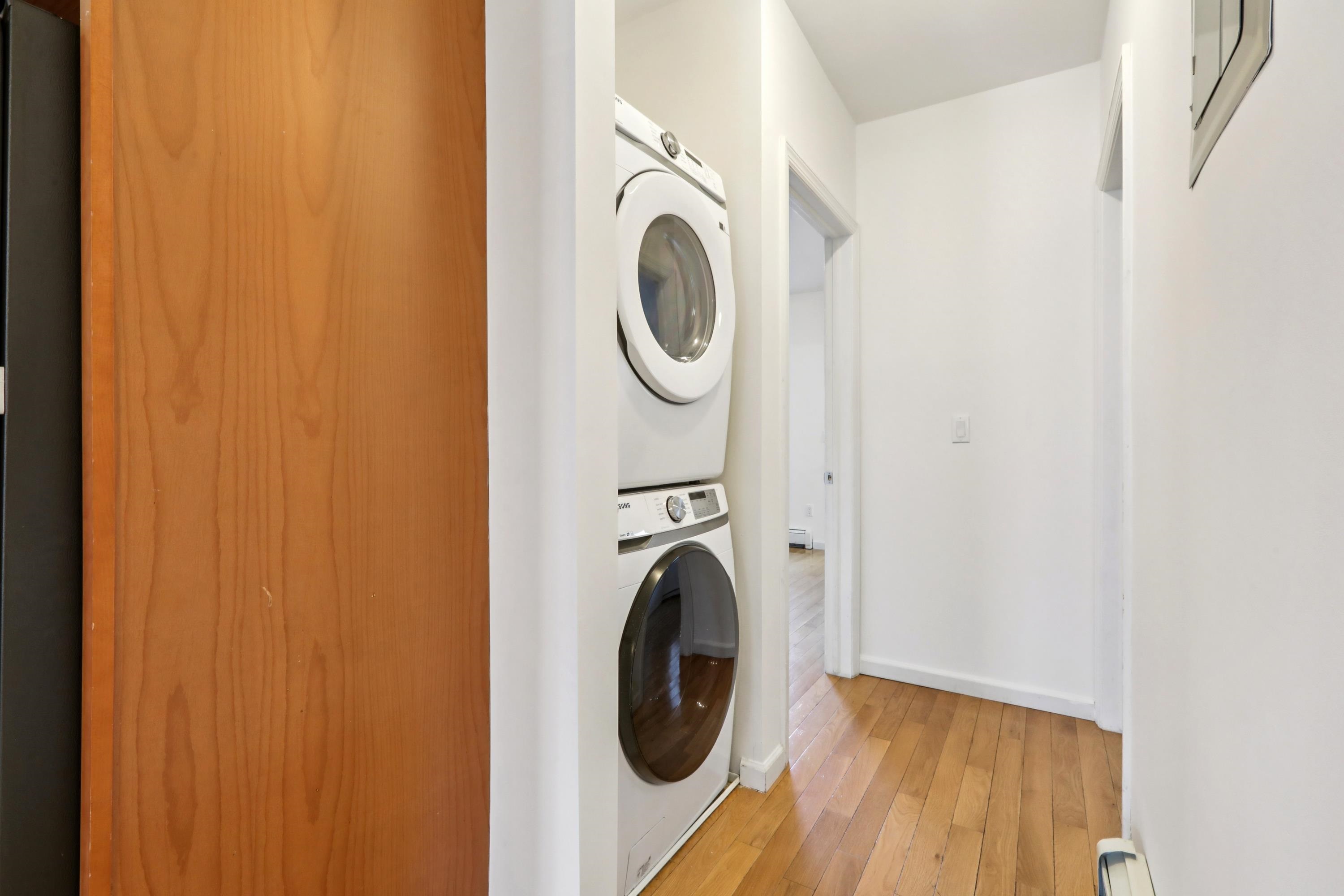 66 CHESTNUT AVE Unit: 1