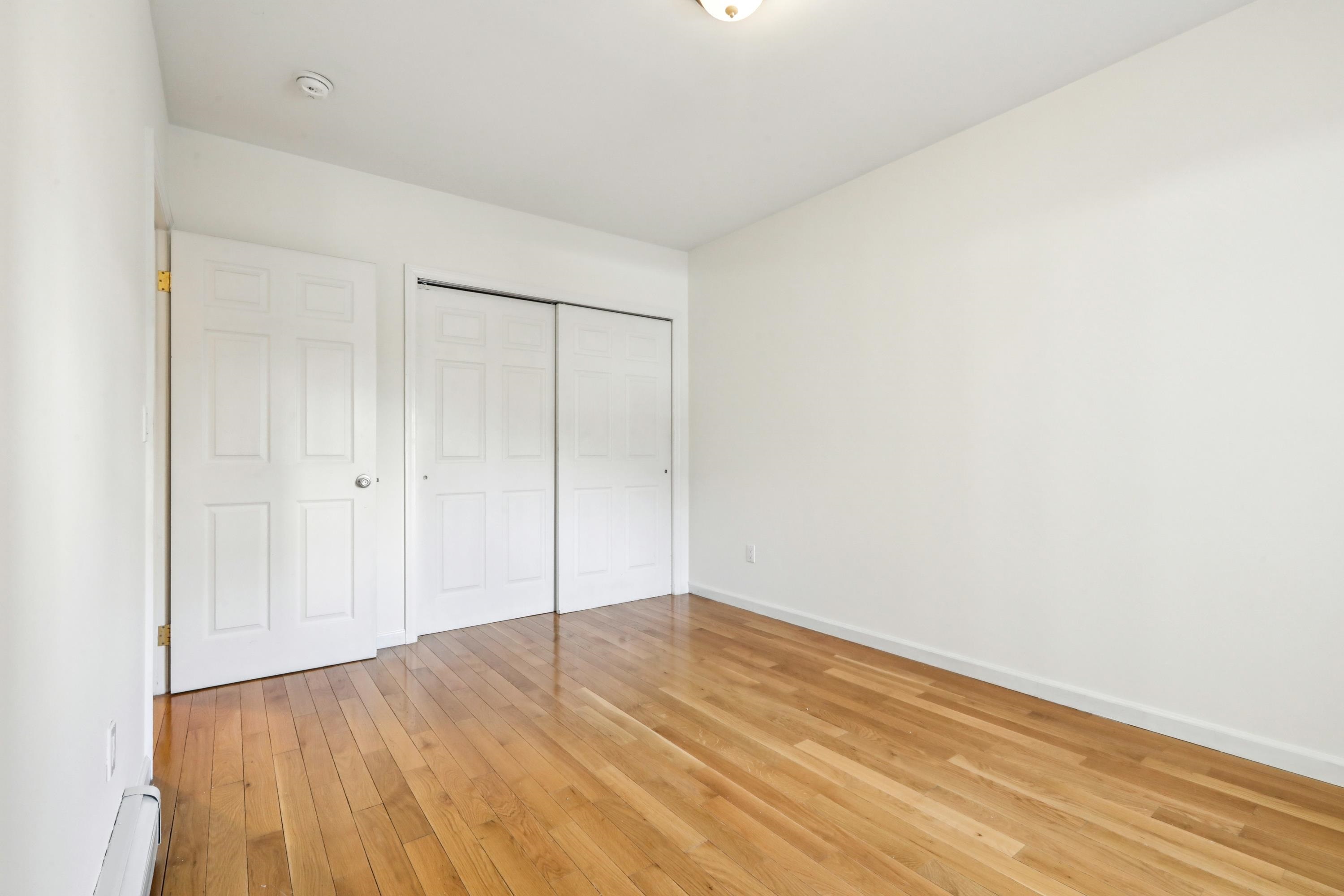 66 CHESTNUT AVE Unit: 1