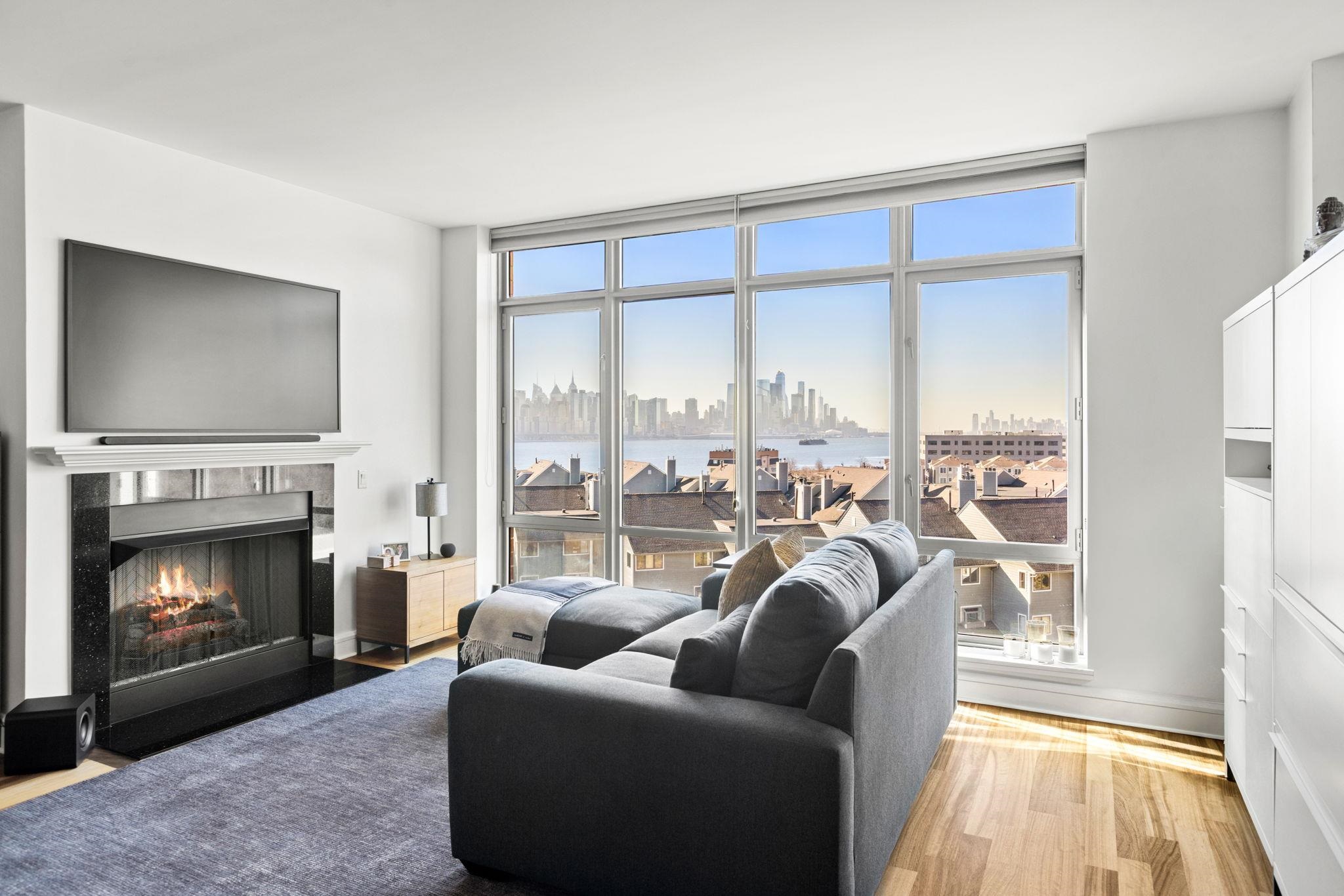 8100 RIVER RD Unit: 716