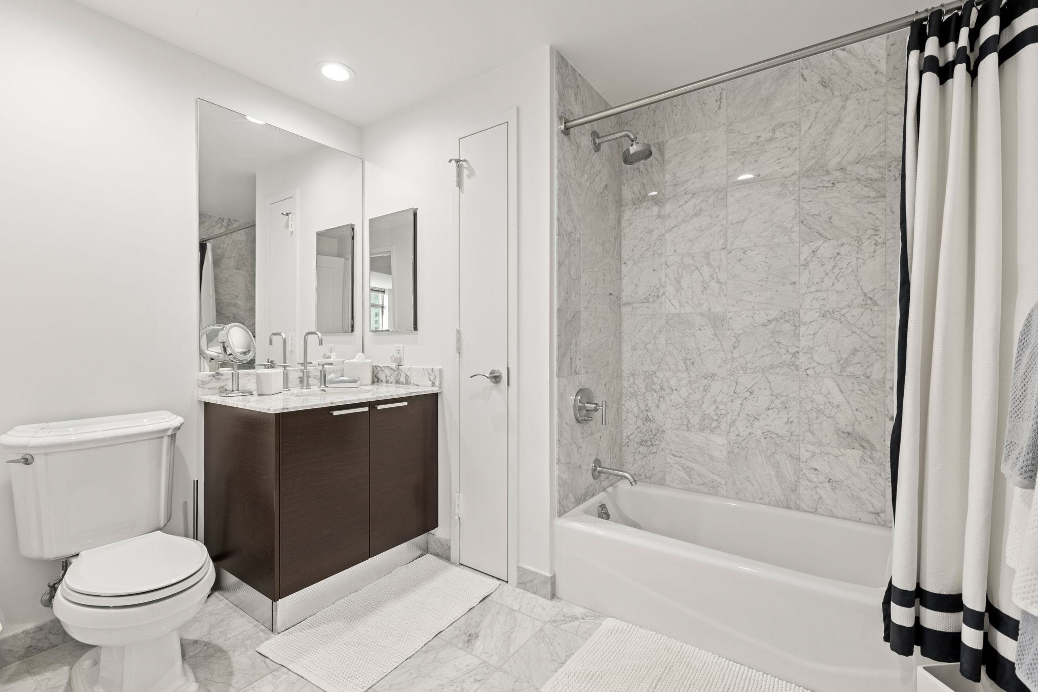 8100 RIVER RD Unit: 716