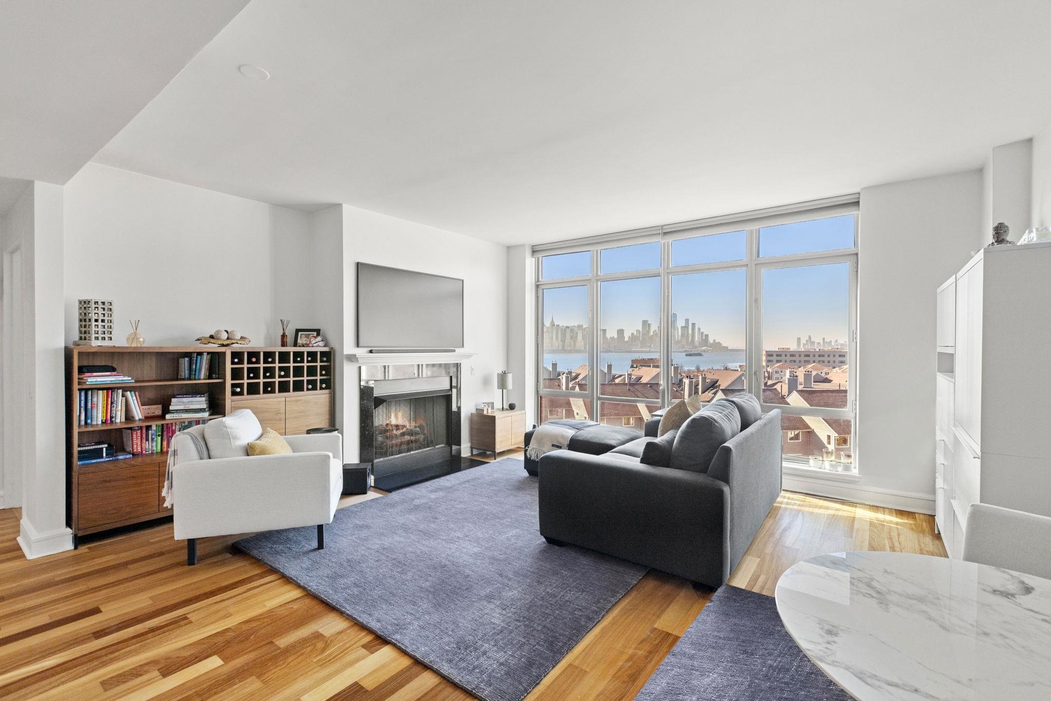 8100 RIVER RD Unit: 716