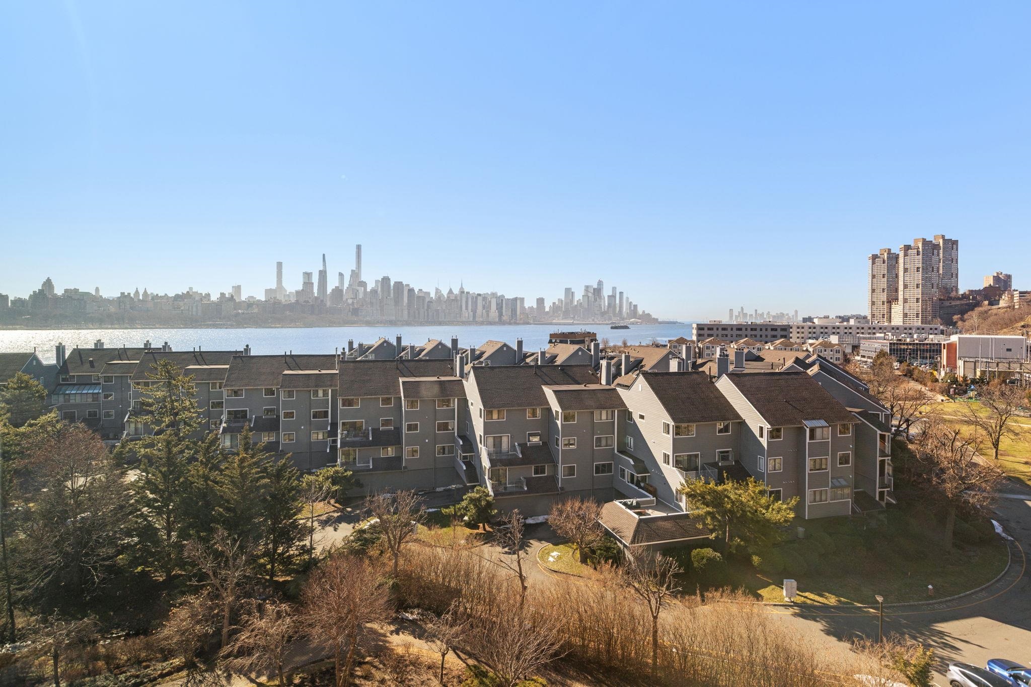 8100 RIVER RD Unit: 716