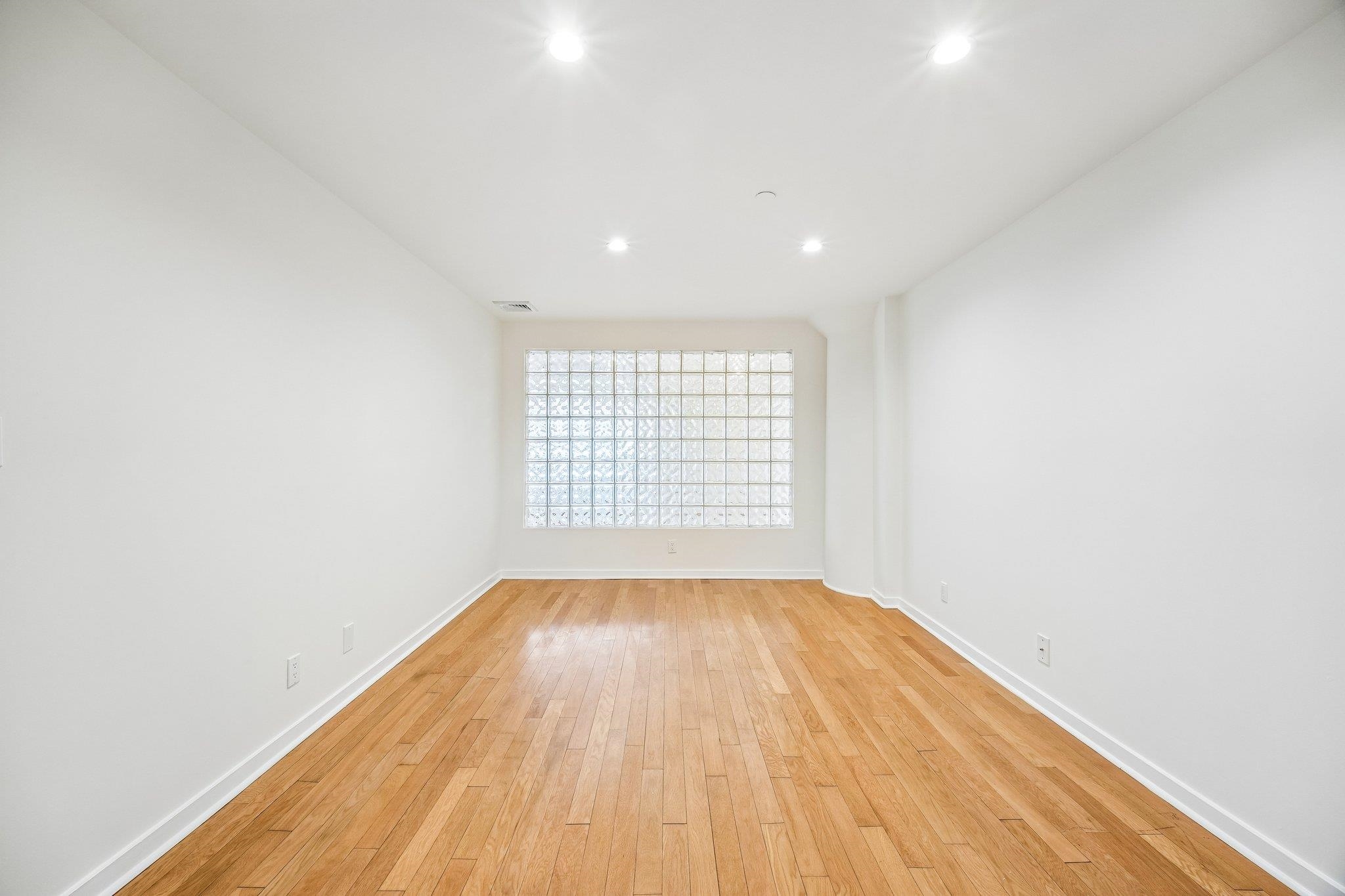 689 LUIS M MARIN BLVD Unit: 405