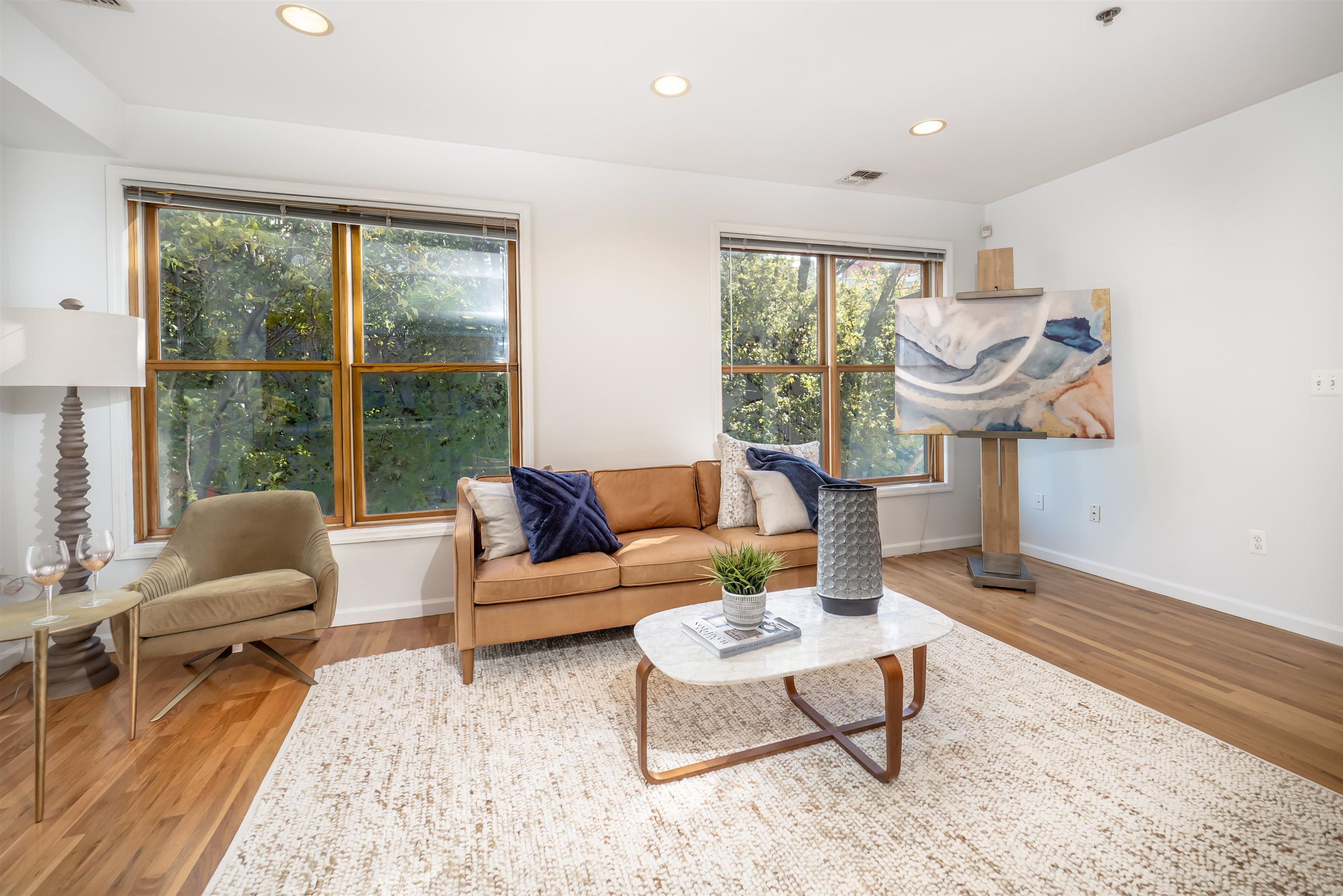 323 JACKSON ST