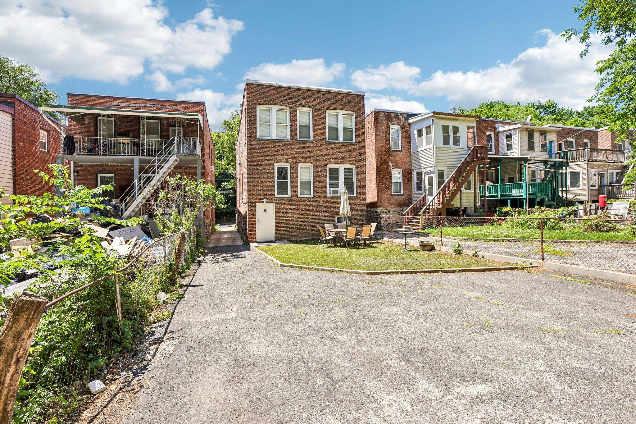 642 BLVD EAST