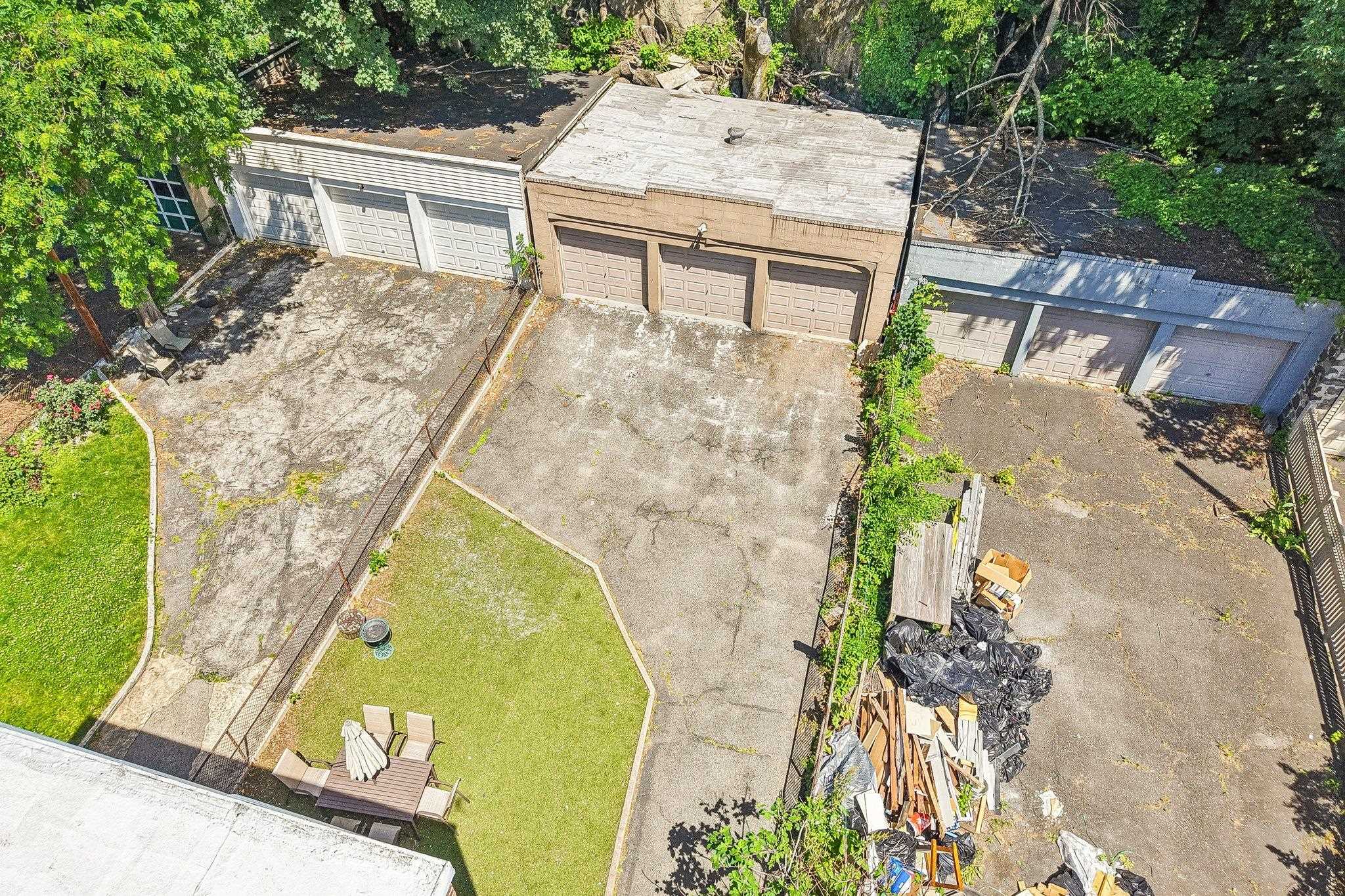642 BLVD EAST