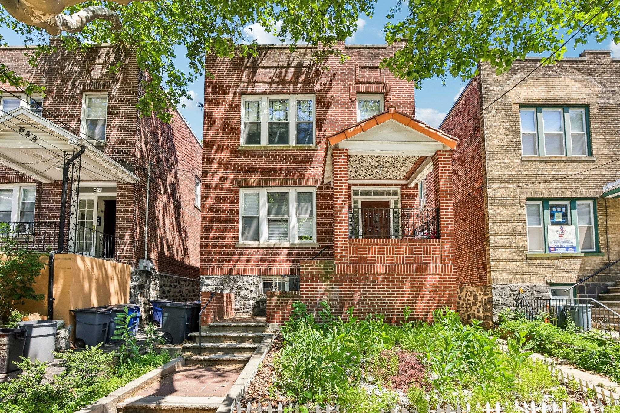 642 BLVD EAST