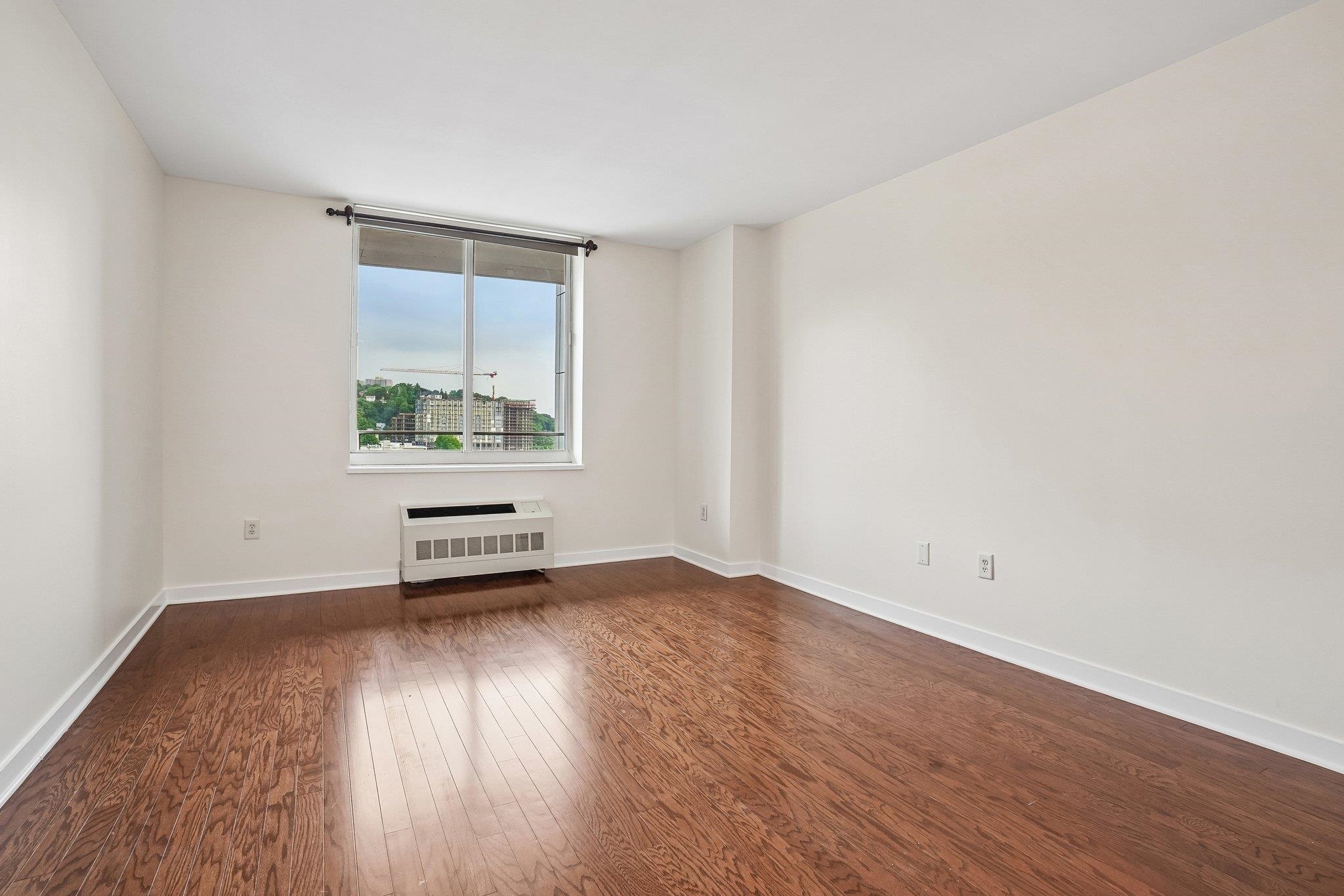 1215 HUDSON PARK Unit: 1215
