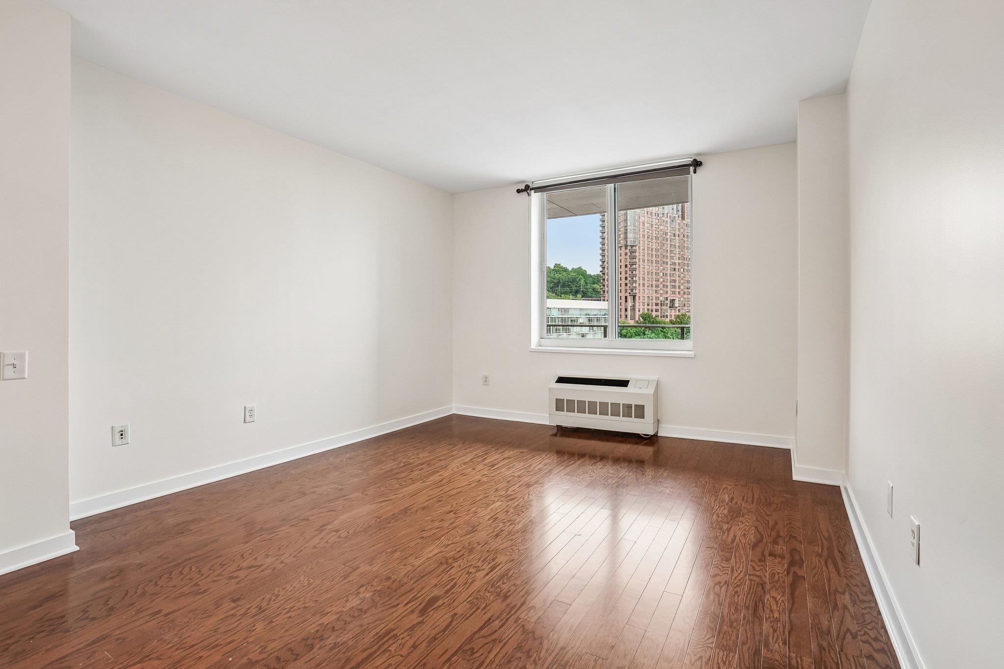 1215 HUDSON PARK Unit: 1215