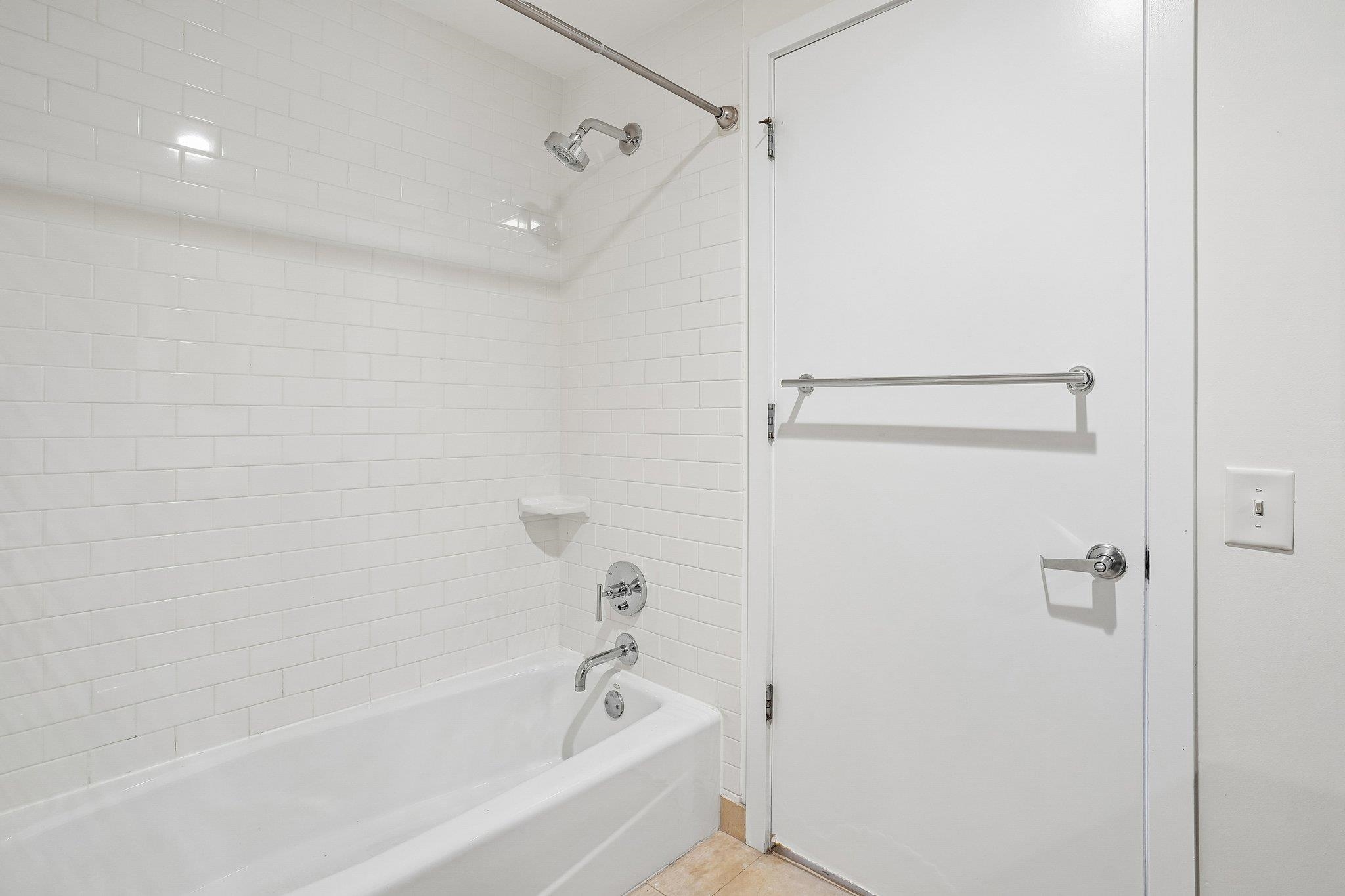 1215 HUDSON PARK Unit: 1215
