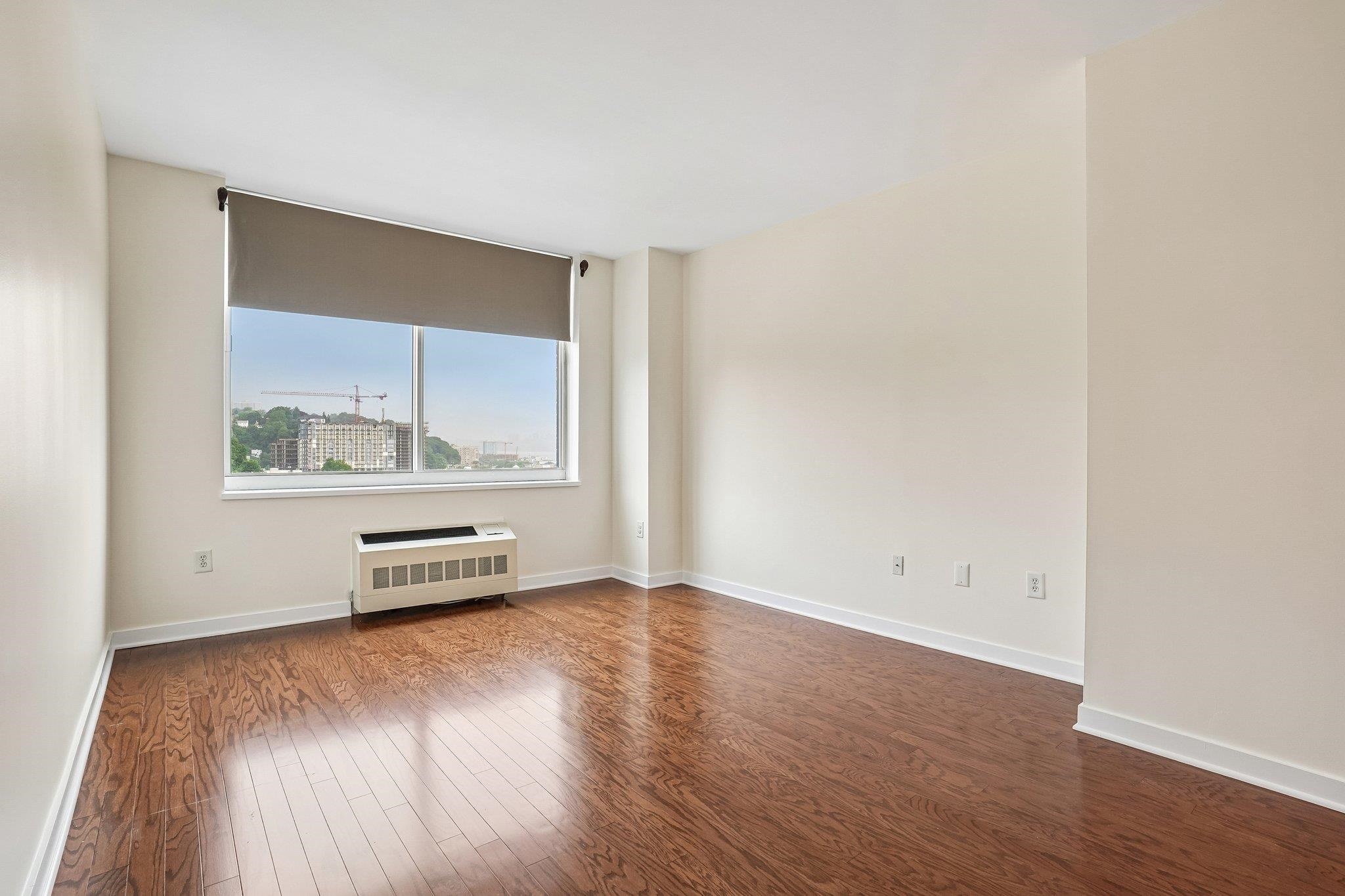 1215 HUDSON PARK Unit: 1215