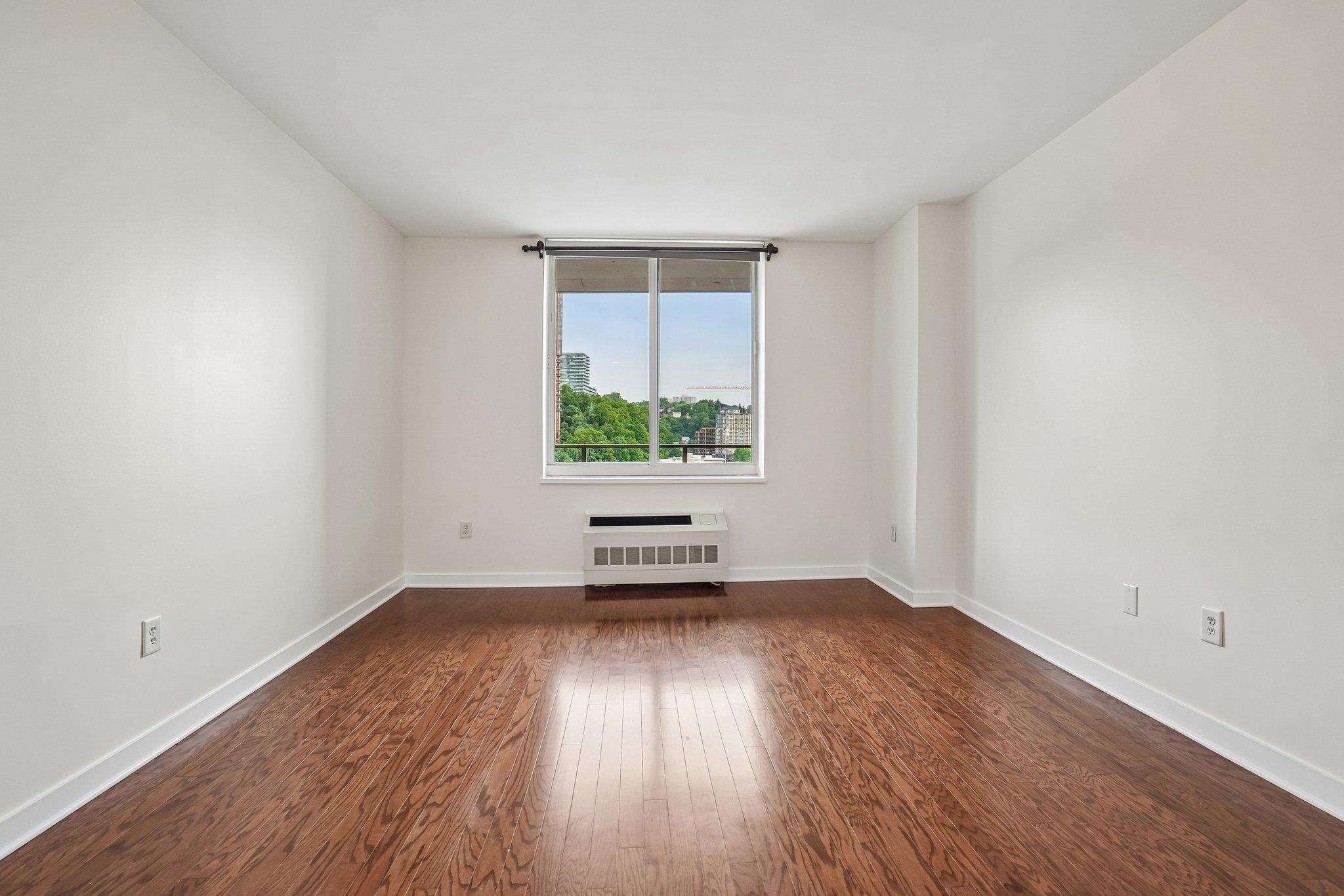 1215 HUDSON PARK Unit: 1215