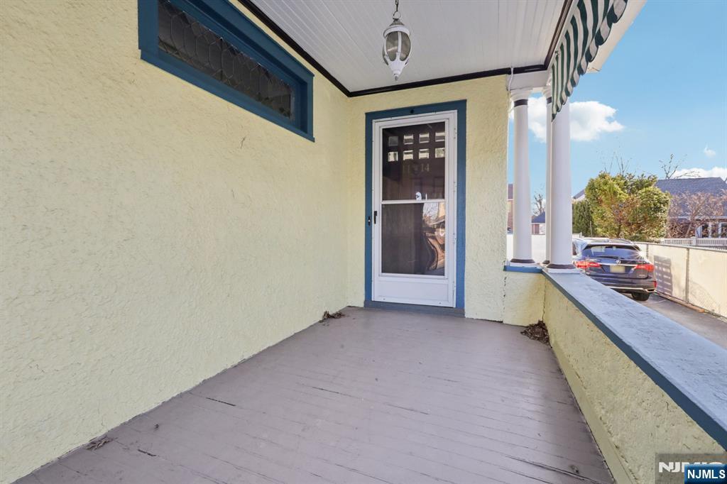 1114 Anderson Avenue