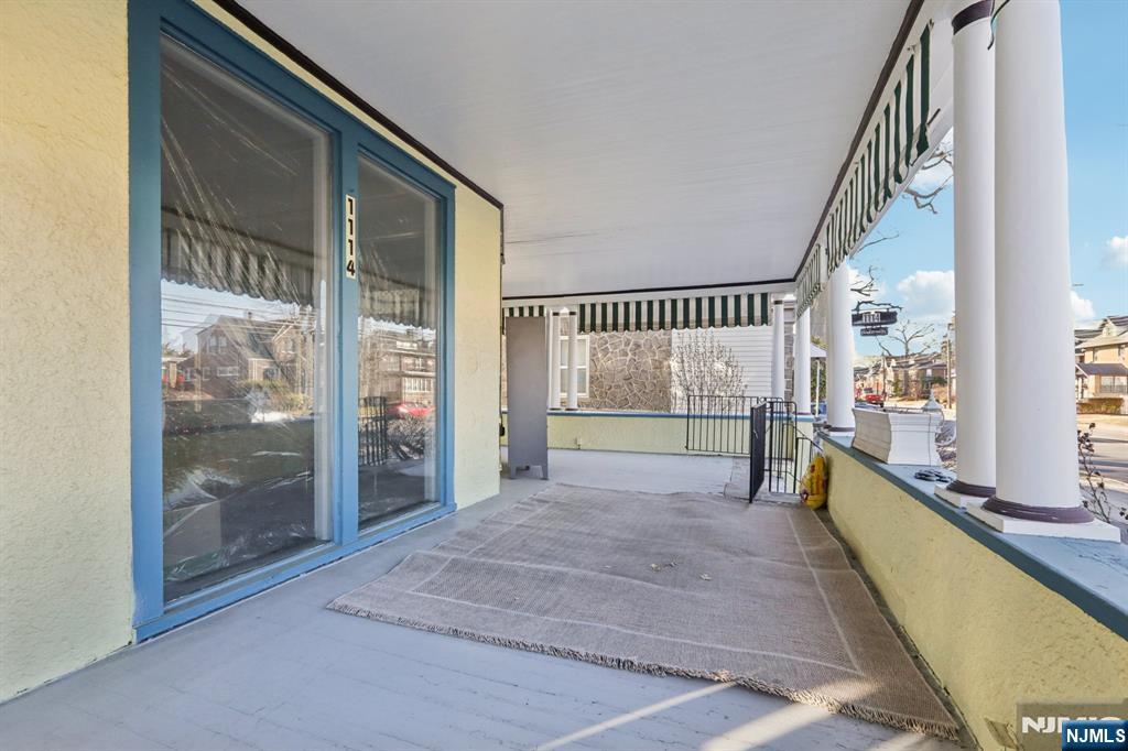 1114 Anderson Avenue