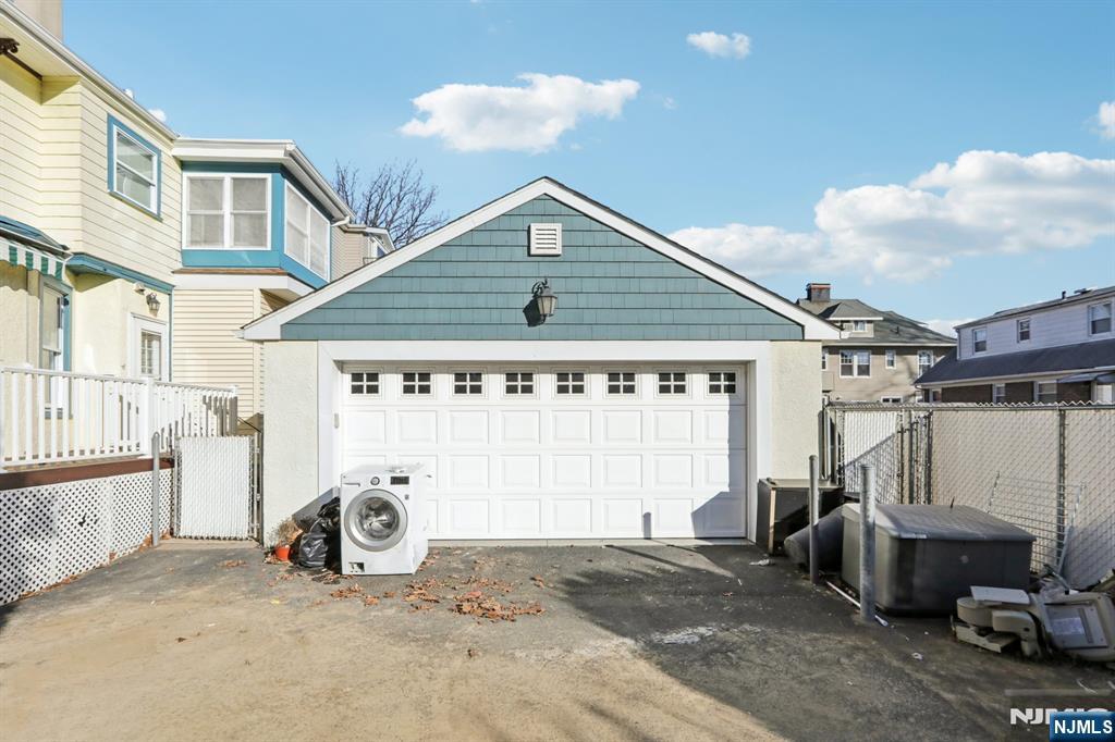 1114 Anderson Avenue