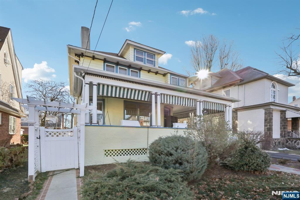 1114 Anderson Avenue