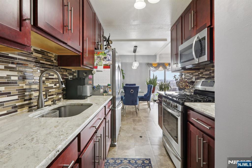 150 Overlook Avenue 7F