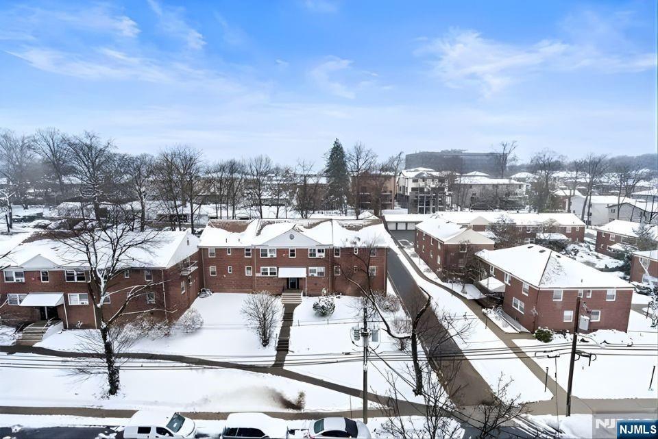 2180 Center Avenue 6E