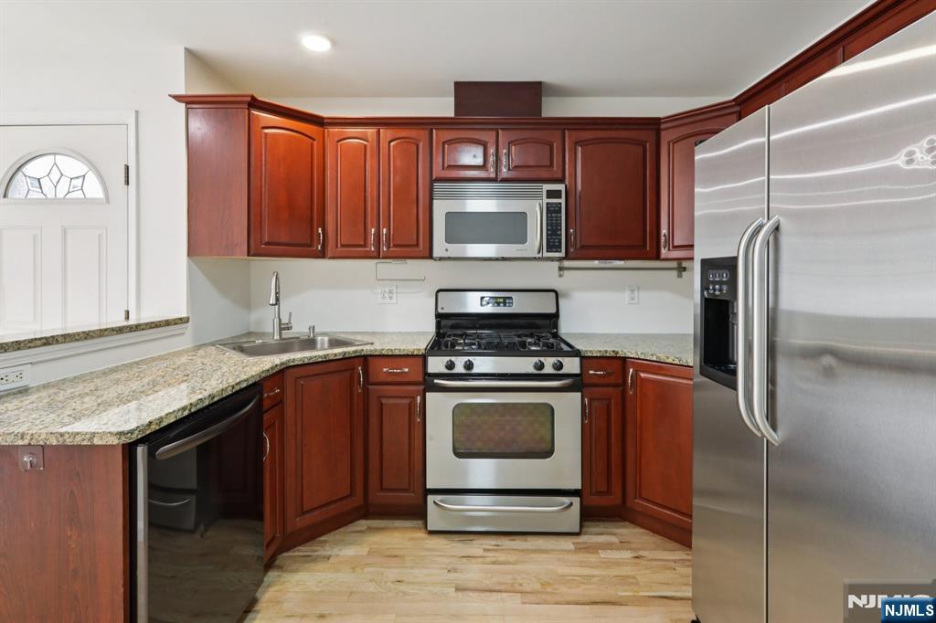 1561 Anderson Avenue