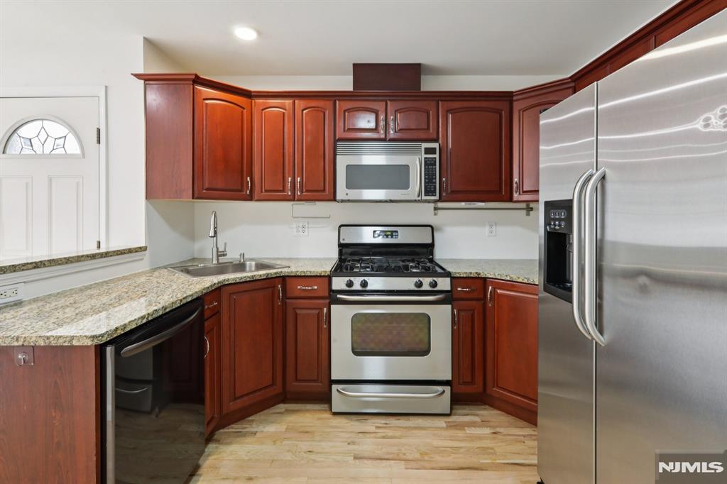 1561 Anderson Avenue