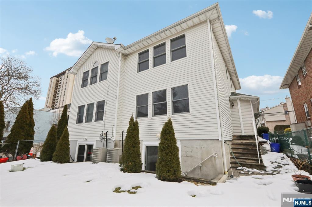 1561 Anderson Avenue