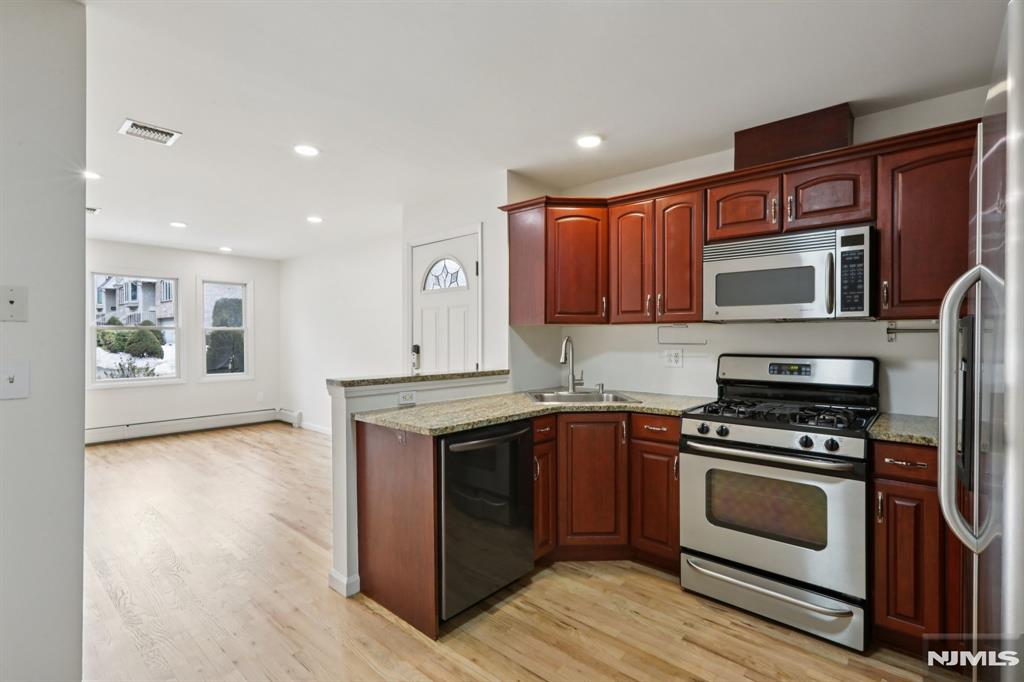 1561 Anderson Avenue