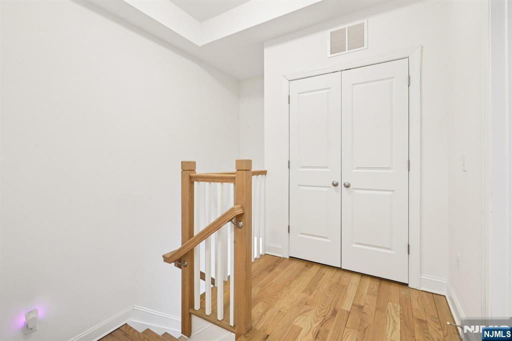 69 Parkside Lane 1203