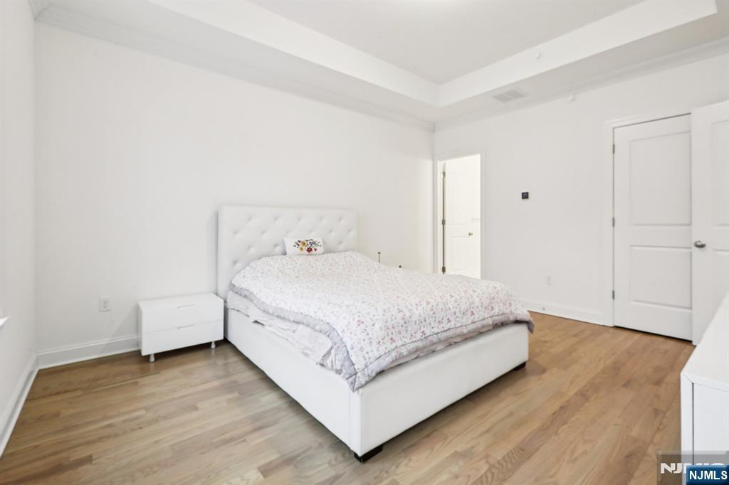 69 Parkside Lane 1203