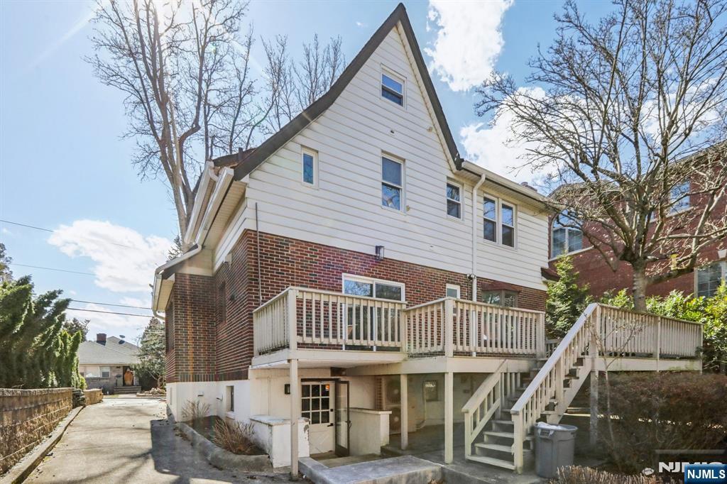 59 Virginia Avenue