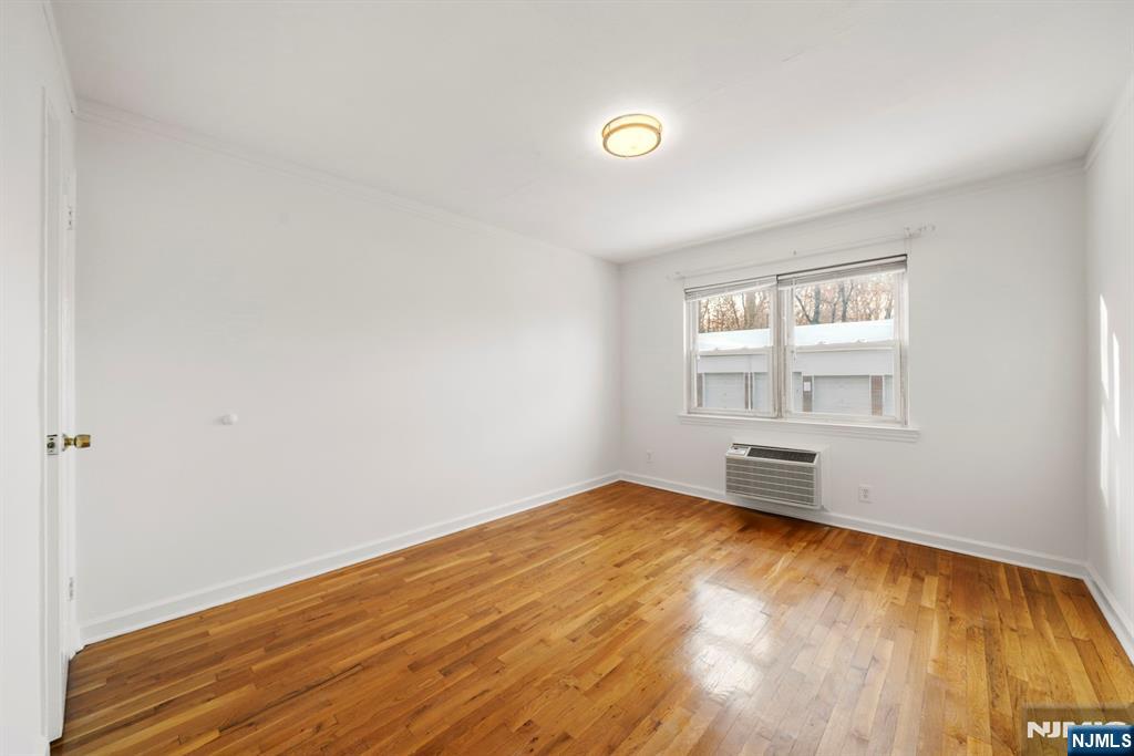 184 Hillside Avenue I1