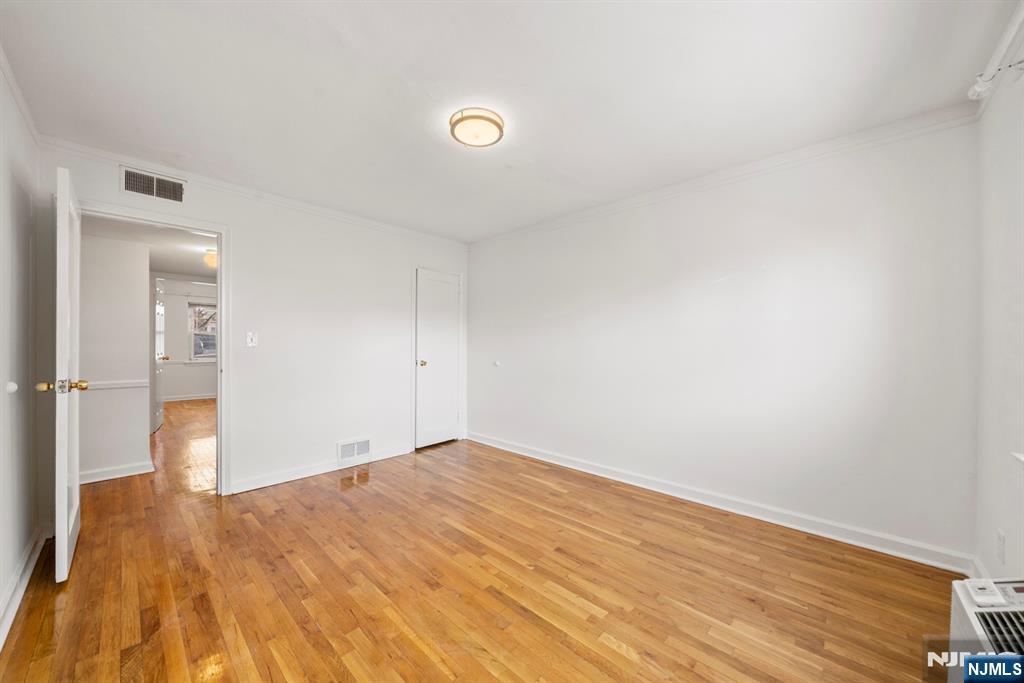 184 Hillside Avenue I1