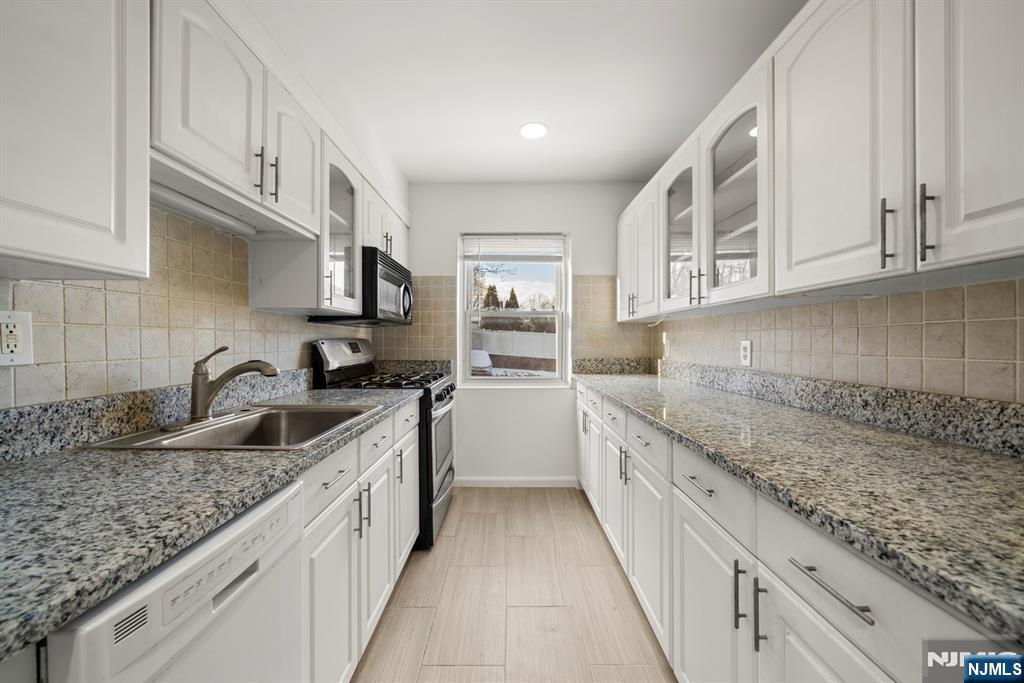 184 Hillside Avenue I1