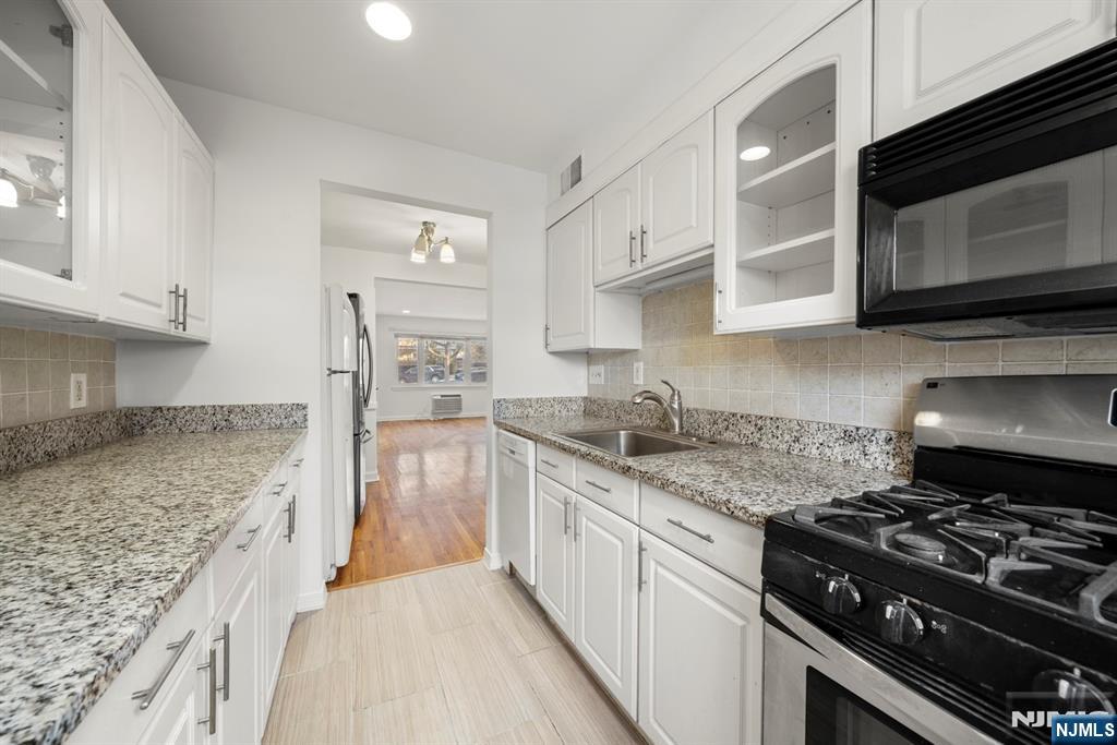 184 Hillside Avenue I1