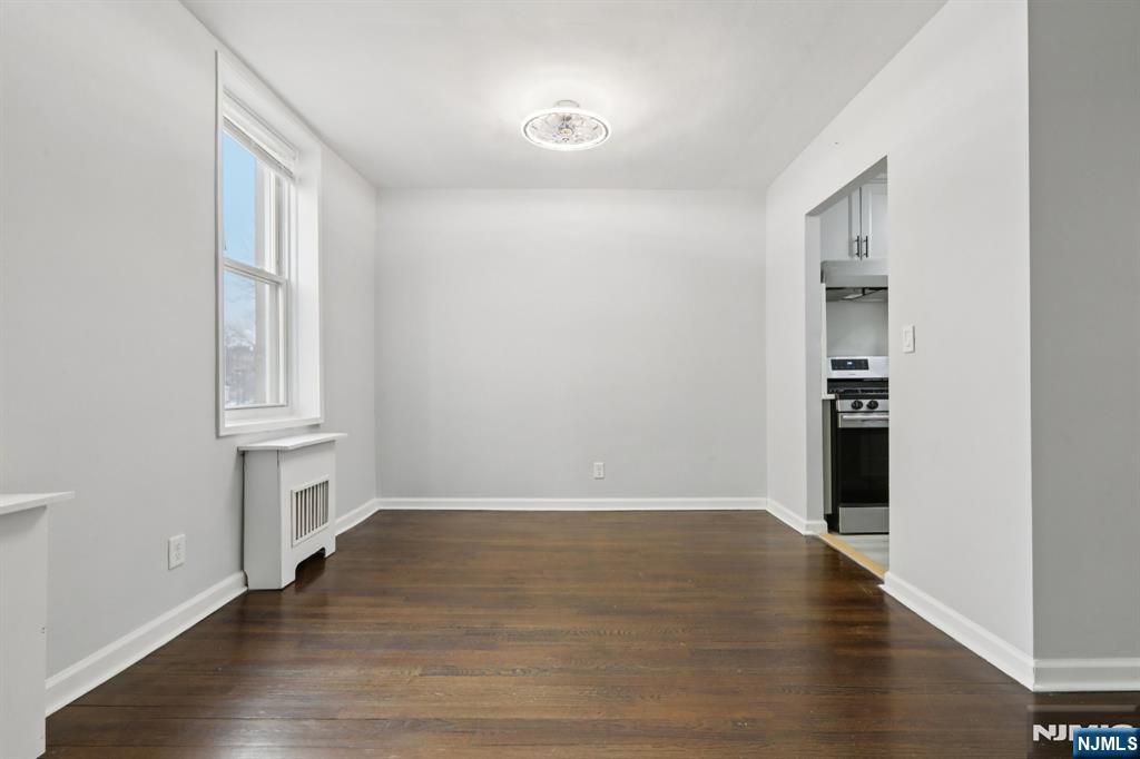 2160 Center Avenue 4N