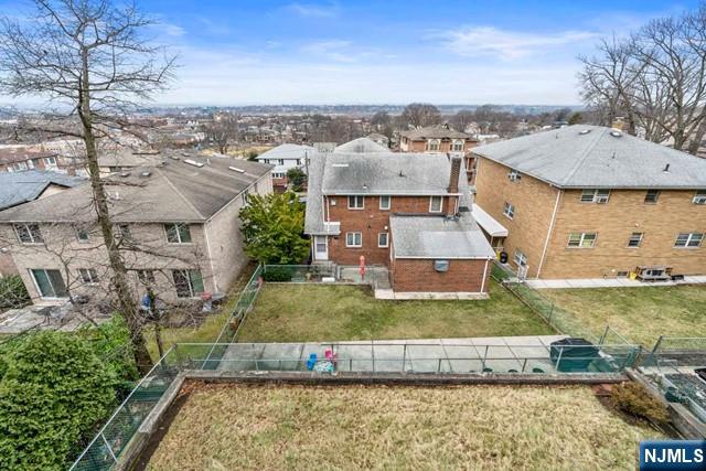 465 5th Street 2