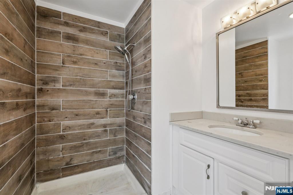 691 Hamilton Avenue B