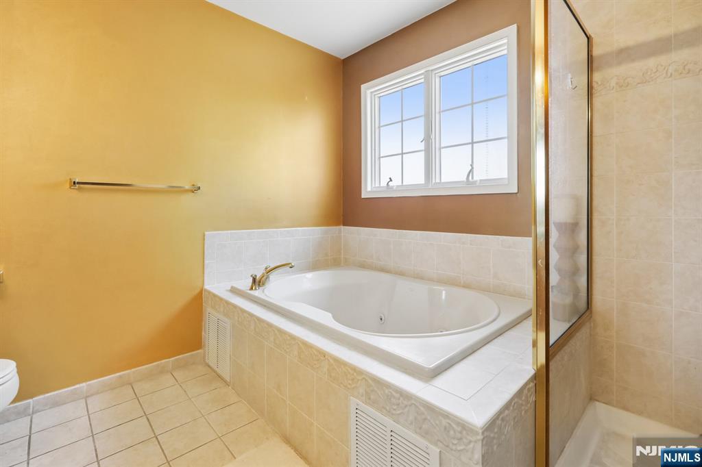 59 Birch Street 306