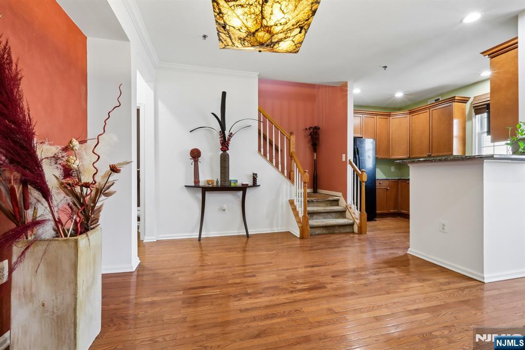 59 Birch Street 306