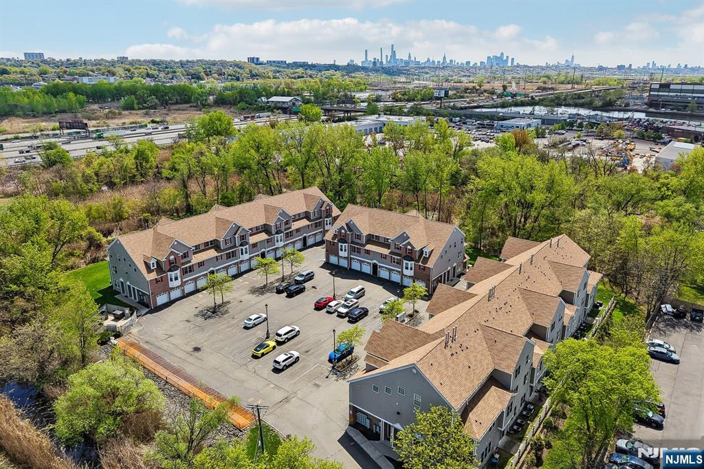 59 Birch Street 306