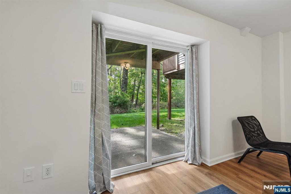 79 Lakeview Drive